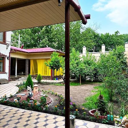 Ostello Sultan Saray Oš Esterno foto