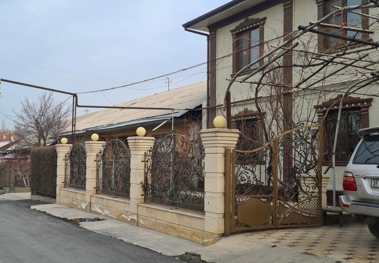 Ostello Sultan Saray Oš Esterno foto