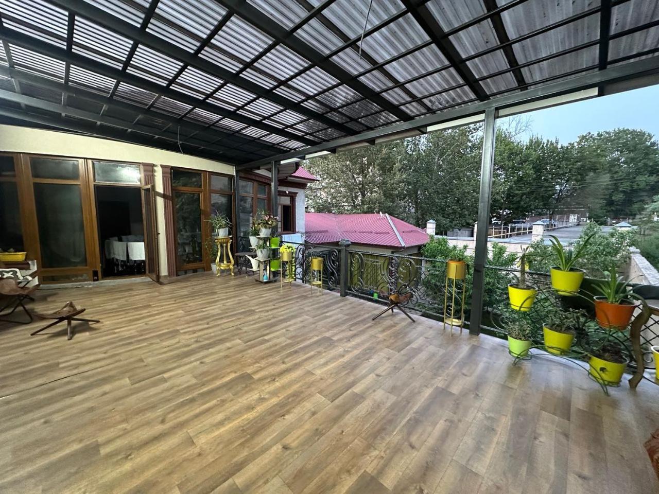 Ostello Sultan Saray Oš Esterno foto